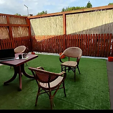 Spacious House With Terrace - Vozdovac Apartament *